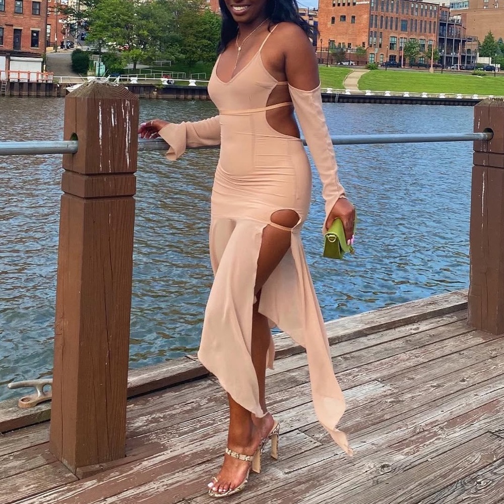 Elegant Tan Evening Dress